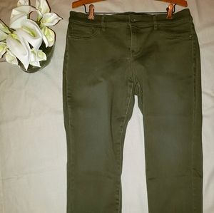 New York & Company Cropped Jegging